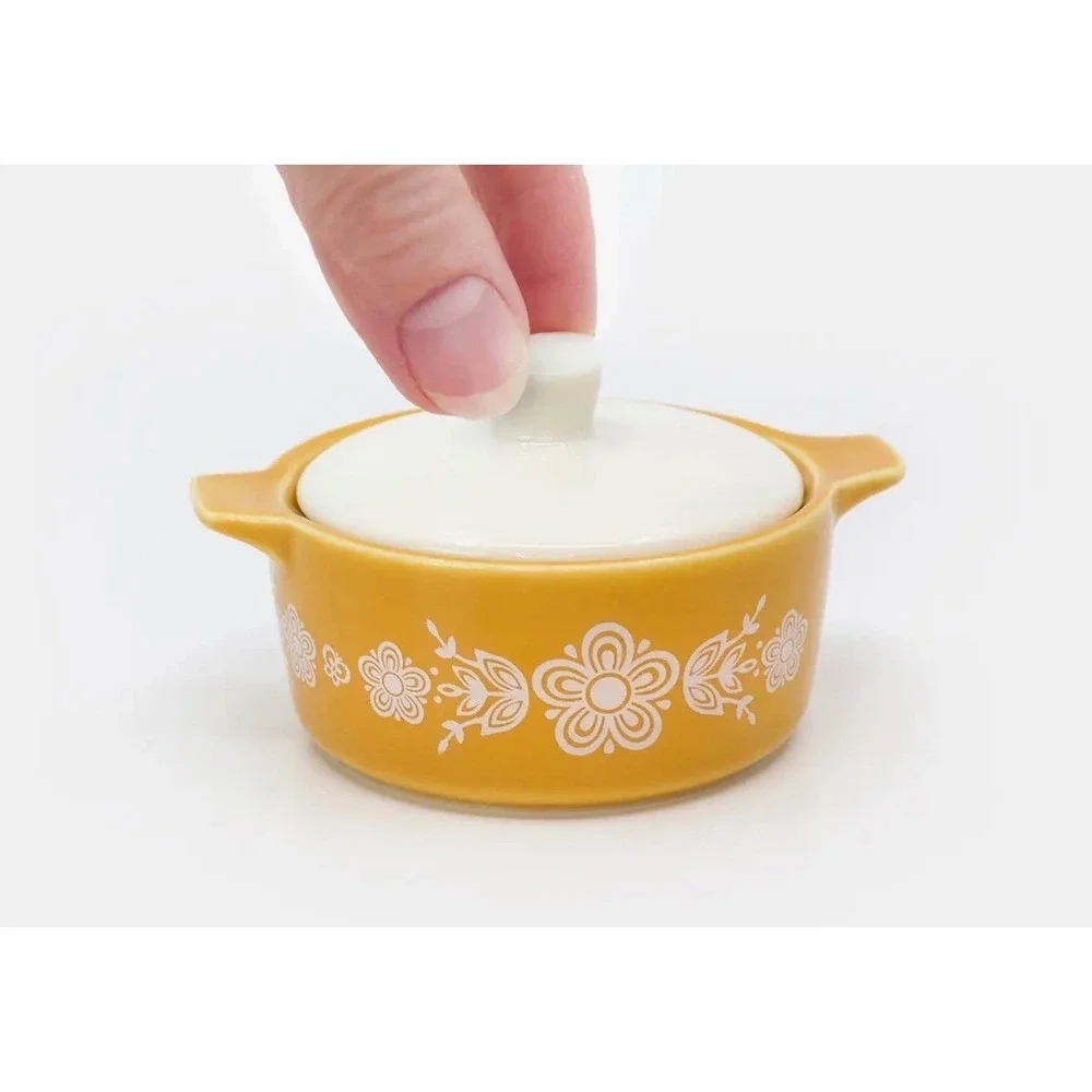 NIP Mini Spring Ceramic Trinket‎ Box w/Lid Vintage Style